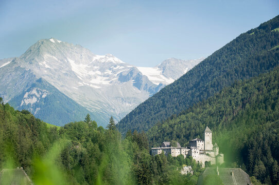 Burg Taufers in Südtirol Hotel Gissbach