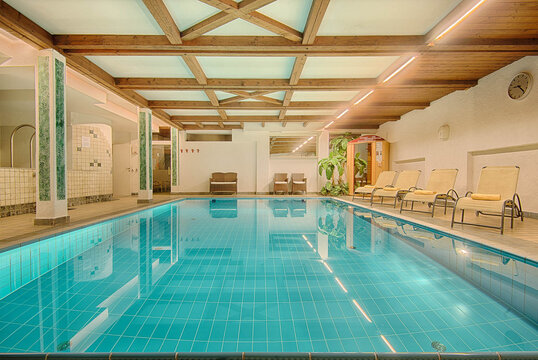 Hotel con piscina in montagna Val Pusteria Hotel con piscina in montagna Val Pusteria